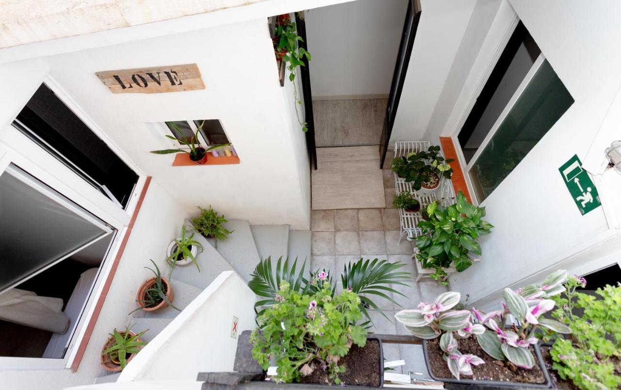 Ostello Easy Sants By Bossh! (Adults Only) Barcellona Esterno foto